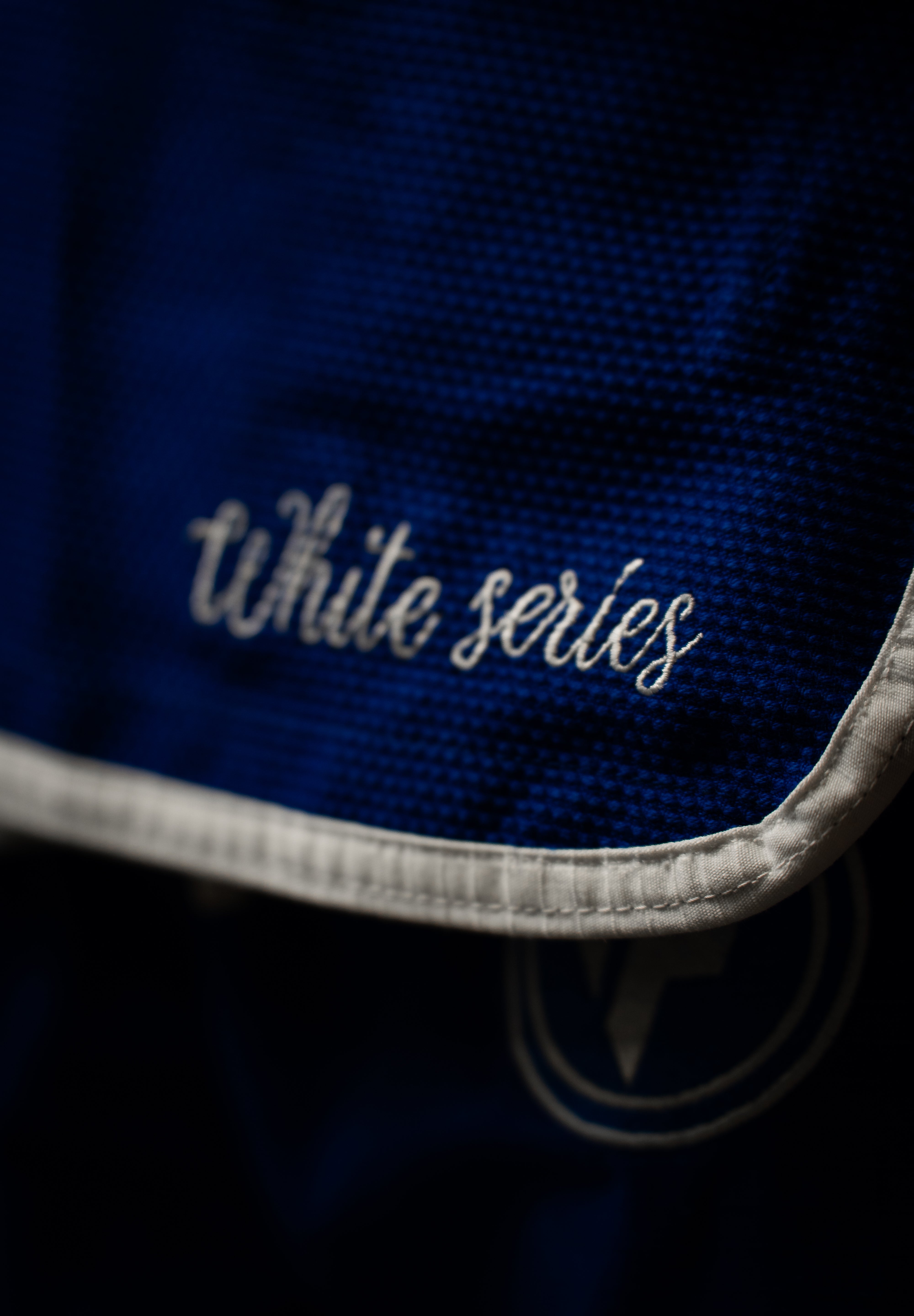 WHITE SERIES GI - BLUE